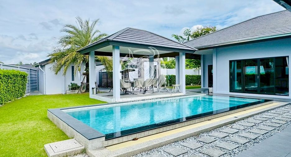 For rent 3 bedrooms house in Huay Yai, Pattaya