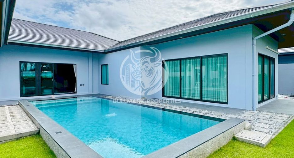 For rent 3 bedrooms house in Huay Yai, Pattaya