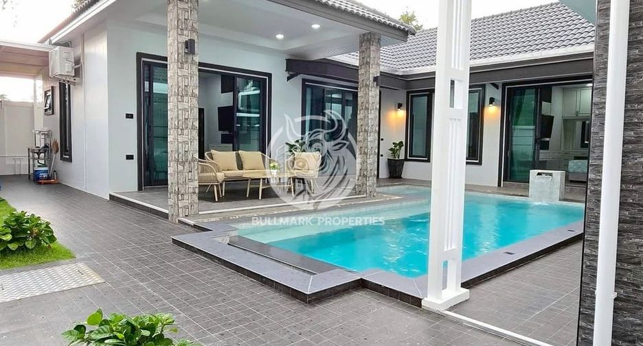 For rent 4 bedrooms house in Bang Lamung, Chonburi