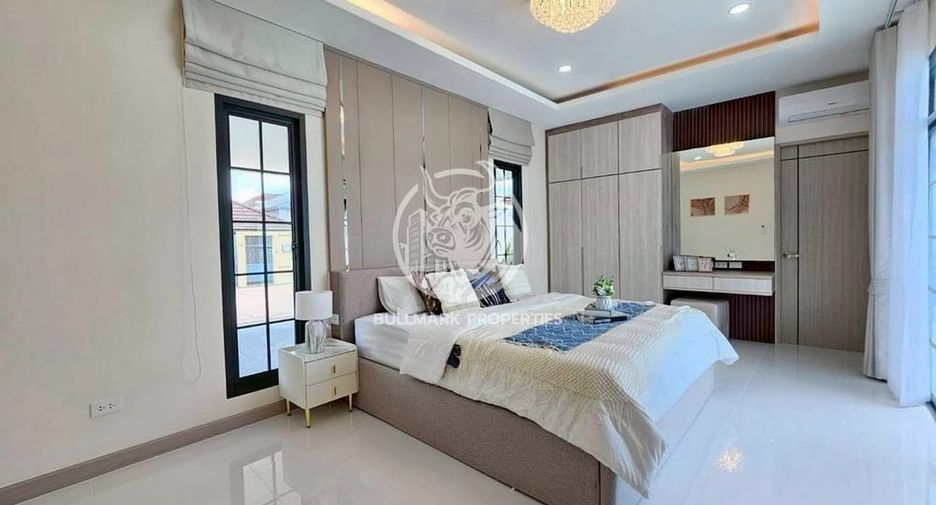 For rent and for sale 4 bedrooms house in Bang Lamung, Chonburi
