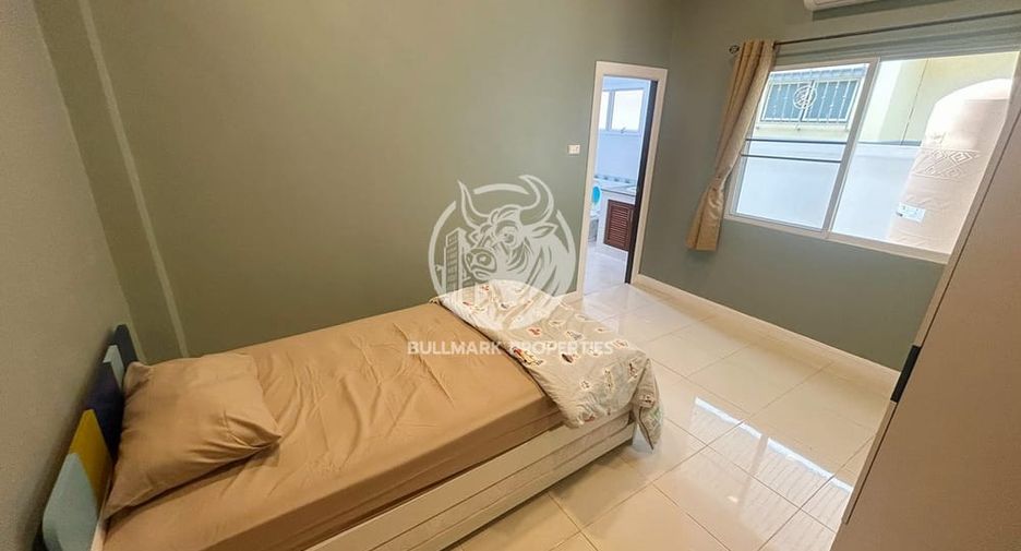 For rent and for sale 3 bedrooms house in Bang Lamung, Chonburi