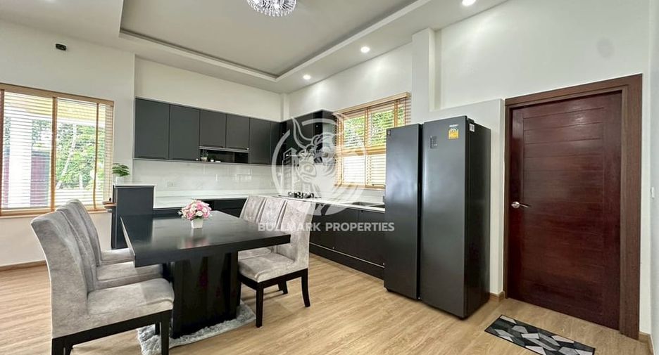 For rent 3 bedrooms house in Bang Lamung, Chonburi