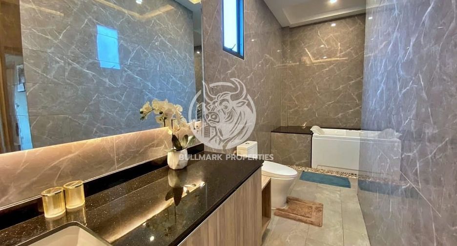 For rent 4 bedrooms house in Huay Yai, Pattaya