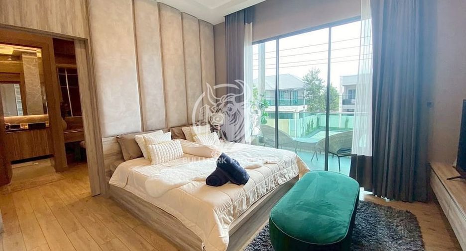 For rent 4 bedrooms house in Huay Yai, Pattaya