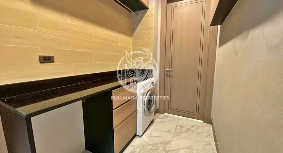 For rent 4 bedrooms house in Huay Yai, Pattaya