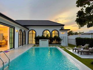Villa en venta de 4 habitaciones en Bang Lamung, Chonburi