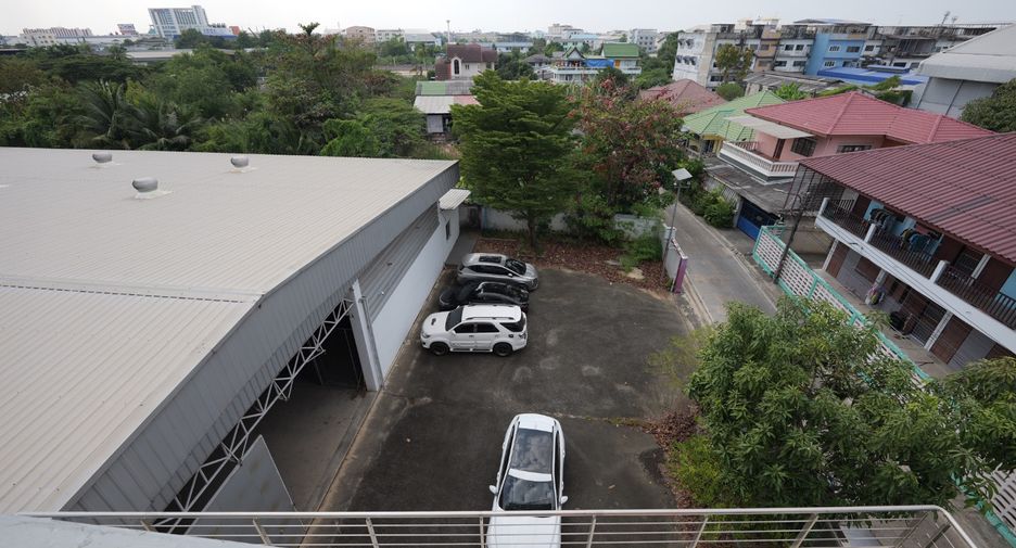 For rent and for sale 4 bedrooms warehouse in Krathum Baen, Samut Sakhon