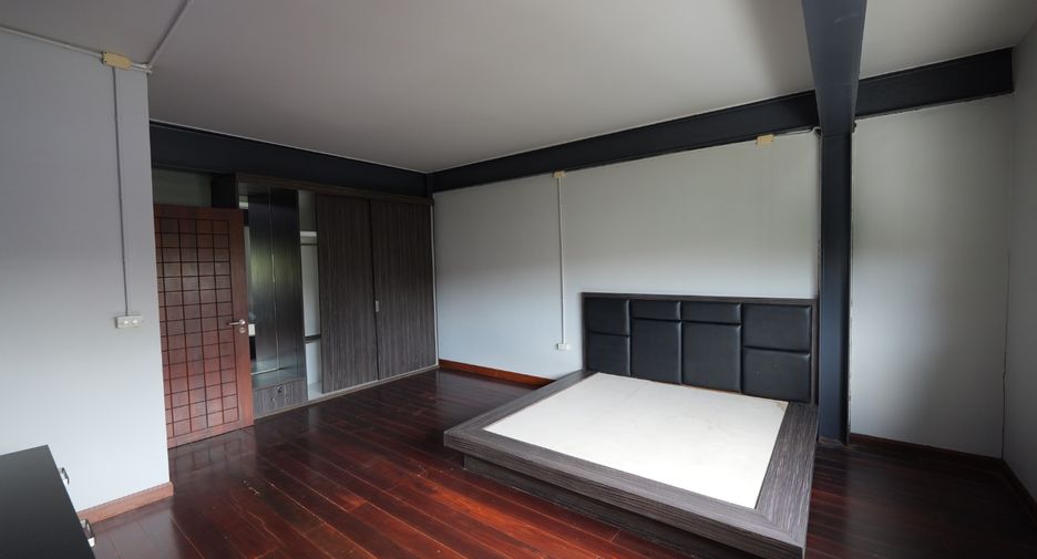 For rent and for sale 4 bedrooms warehouse in Krathum Baen, Samut Sakhon