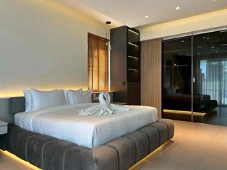Villa en alquiler y en venta de 6 habitaciones en Bang Lamung, Chonburi