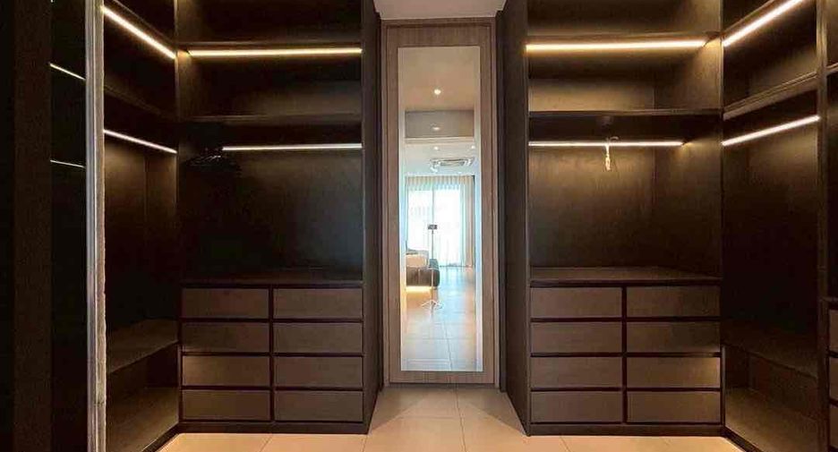 Villa en alquiler y en venta de 6 habitaciones en Bang Lamung, Chonburi