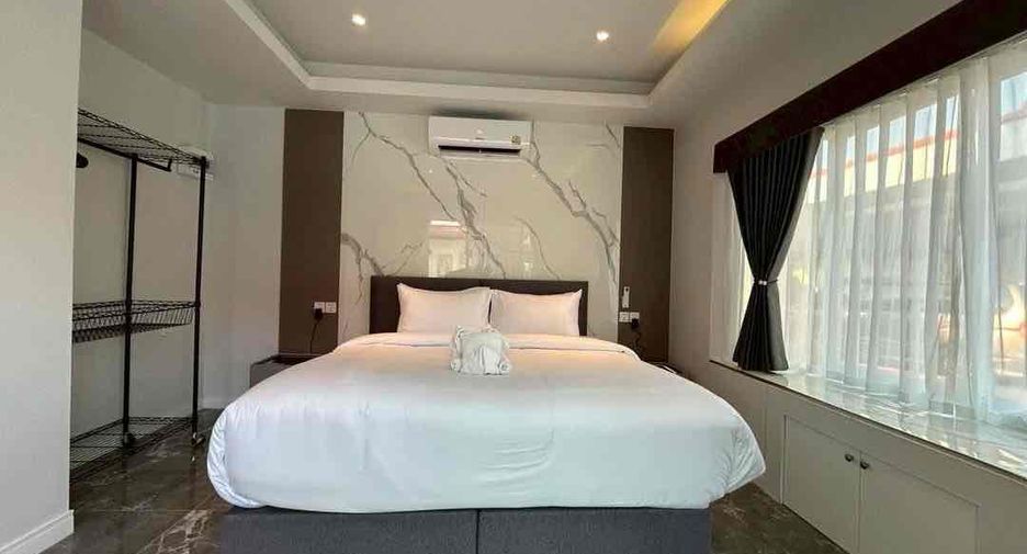 Villa en alquiler y en venta de 6 habitaciones en Bang Lamung, Chonburi