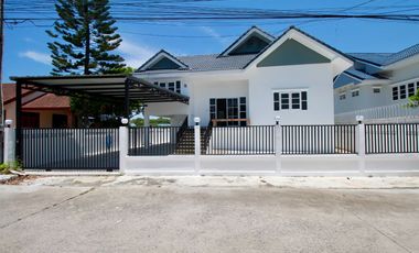 For sale 3 ベッドルーム house in Mueang Rayong, Rayong