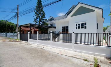 For sale 3 ベッドルーム house in Mueang Rayong, Rayong