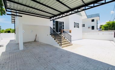 For sale 3 ベッドルーム house in Mueang Rayong, Rayong