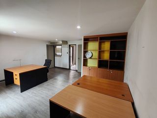 Casa adosada en venta de 3 habitaciones en Pak Kret, Nonthaburi