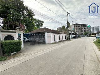 出售 3 卧室 独立屋 在 Chatuchak, 曼谷