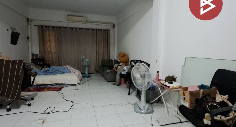 For sale 3 bedrooms retail Space in Bang Lamung, Chonburi