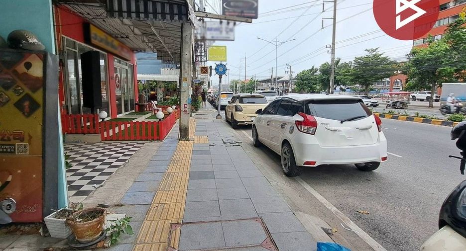 For sale 3 bedrooms retail Space in Bang Lamung, Chonburi