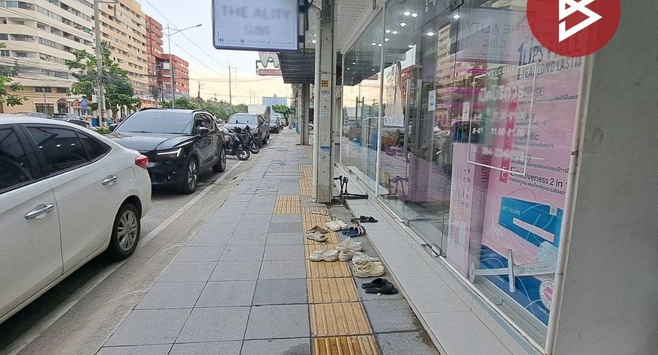 For sale 3 bedrooms retail Space in Bang Lamung, Chonburi