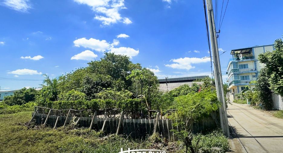 Terreno en venta en Bang Khun Thian, Bangkok