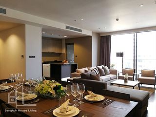 For rent 4 bedrooms apartment in Khlong Toei, Bangkok