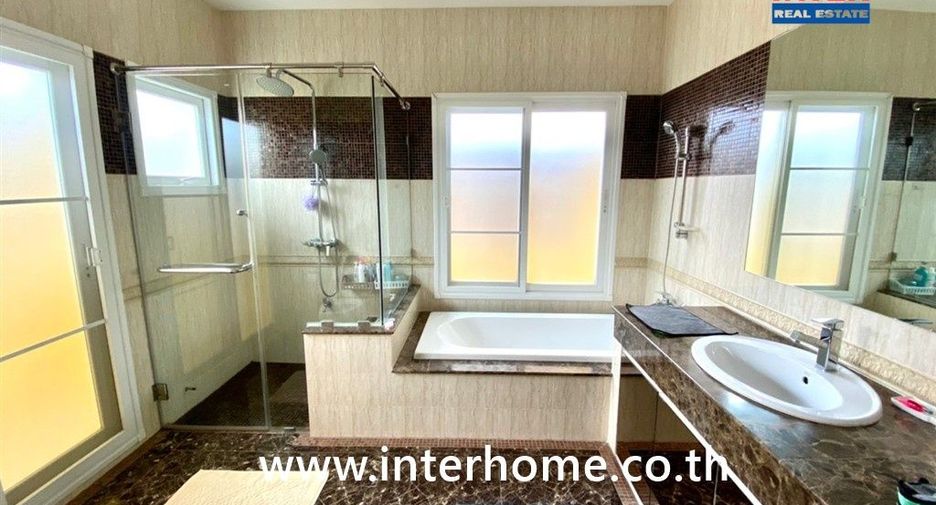 Casa en venta de 4 habitaciones 