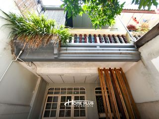 Casa adosada en venta de 2 habitaciones en Bang Kapi, Bangkok