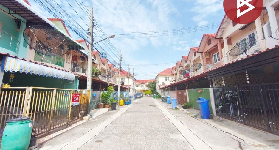 出售 2 卧室 联排别墅 在 Mueang Samut Prakan, Samut Prakan
