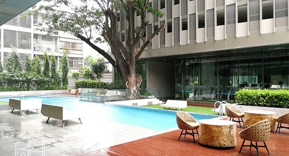 À louer 4 chambres condo à Khlong Toei, Bangkok