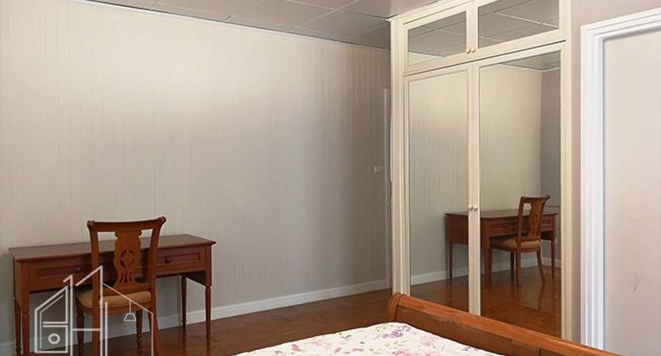 Wohnung zur Miete mit 4 Zimmer in Watthana, Bangkok