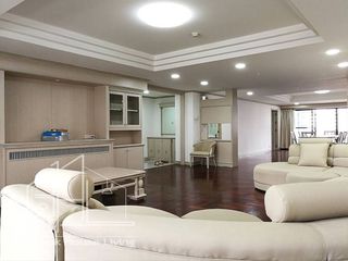 Wohnung zur Miete mit 3 Zimmer in Watthana, Bangkok