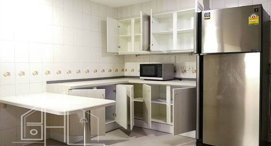 ให้เช่า 3 ห้องนอน คอนโด ใน วัฒนา, กรุงเทพฯ