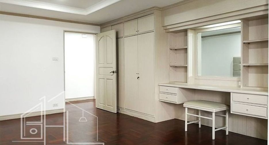 ให้เช่า 3 ห้องนอน คอนโด ใน วัฒนา, กรุงเทพฯ
