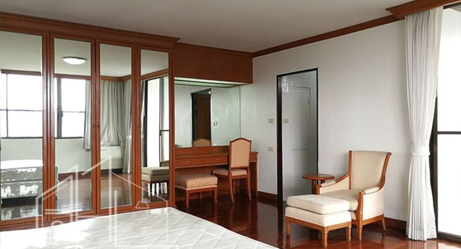 For rent 3 ベッドルーム condo in Watthana, Bangkok