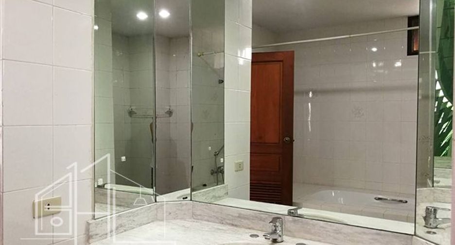 For rent 3 ベッドルーム condo in Watthana, Bangkok
