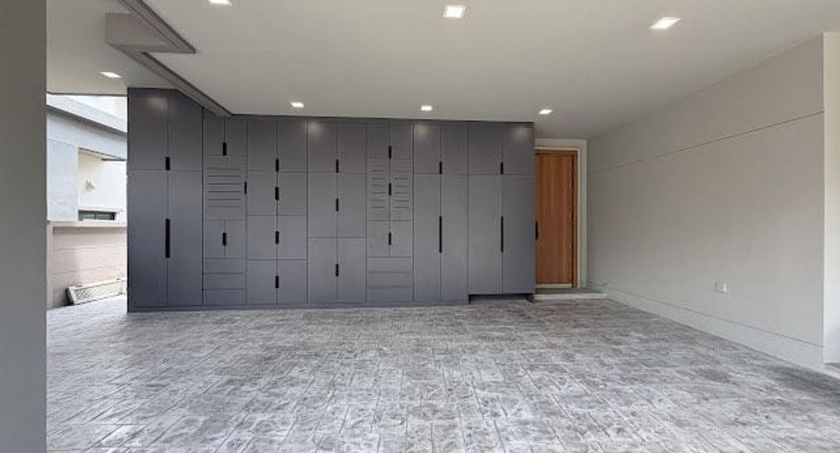 Casa en venta de 4 habitaciones en Pak Kret, Nonthaburi
