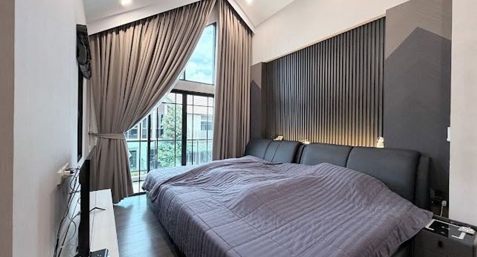 Casa en venta de 4 habitaciones en Pak Kret, Nonthaburi