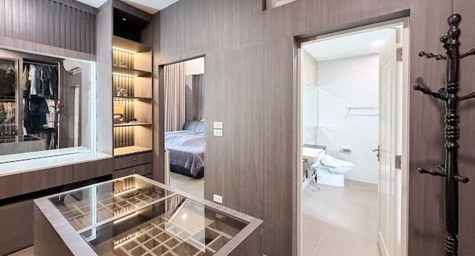 Casa en venta de 4 habitaciones en Pak Kret, Nonthaburi
