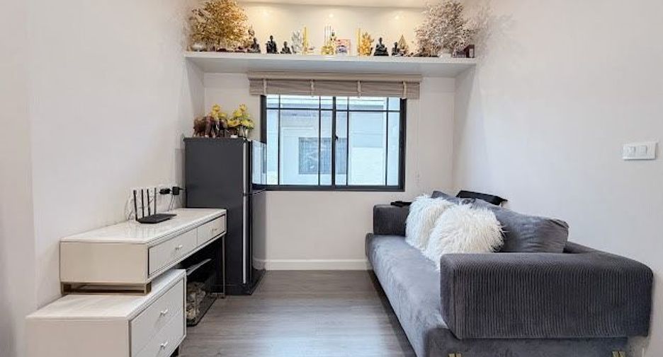 Casa en venta de 4 habitaciones en Pak Kret, Nonthaburi