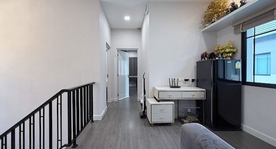 Casa en venta de 4 habitaciones en Pak Kret, Nonthaburi