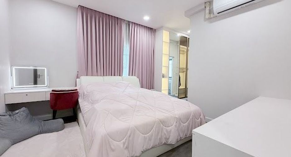 Casa en venta de 4 habitaciones en Pak Kret, Nonthaburi