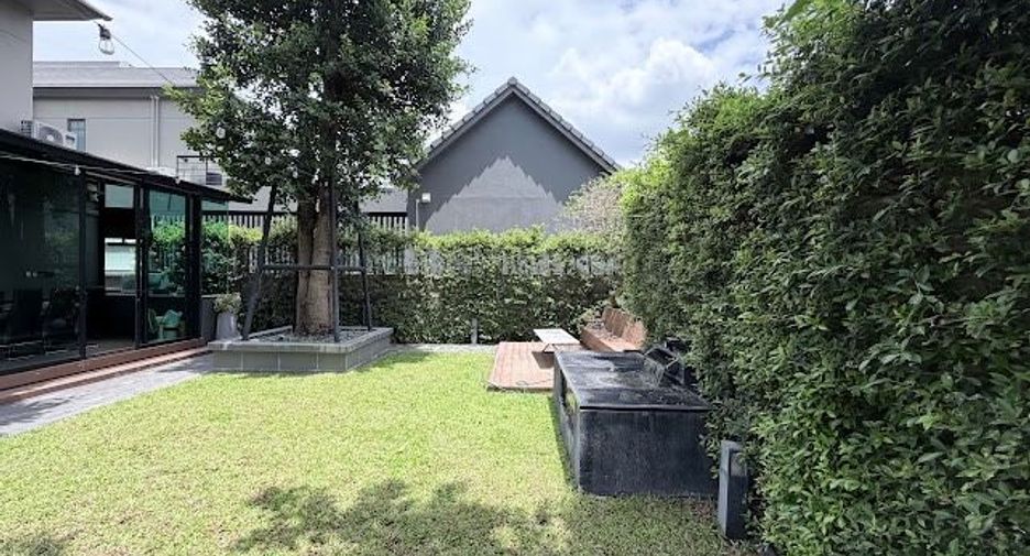 Casa en venta de 4 habitaciones en Pak Kret, Nonthaburi