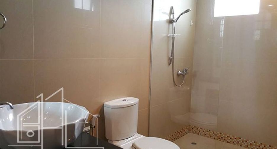 Apartment zur Miete mit 3 Zimmer in Watthana, Bangkok