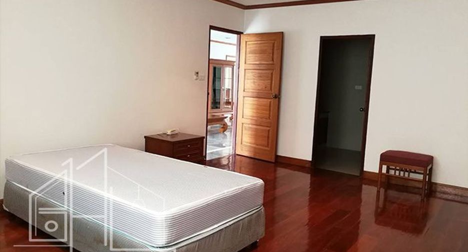 Apartment zur Miete mit 3 Zimmer in Watthana, Bangkok