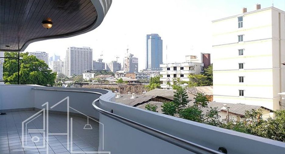 Wohnung zur Miete mit 3 Zimmer in Watthana, Bangkok