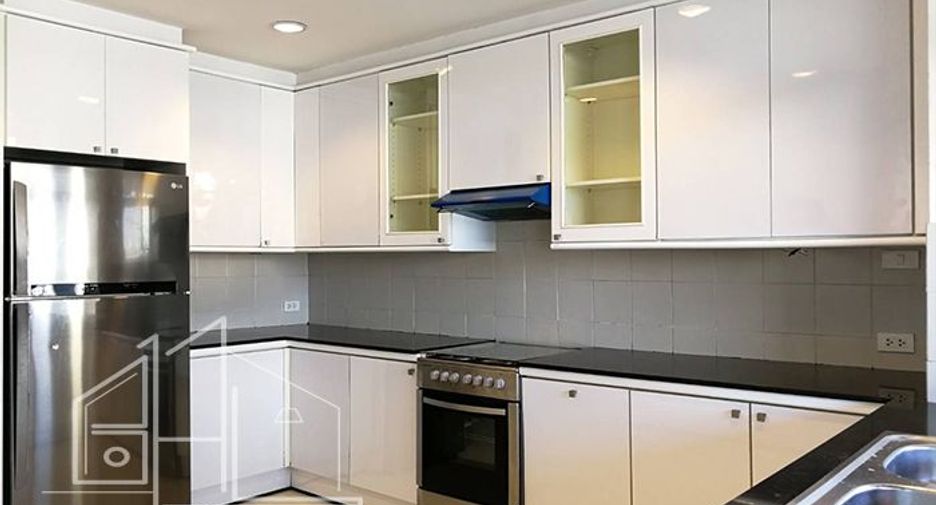 Wohnung zur Miete mit 3 Zimmer in Watthana, Bangkok