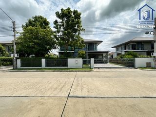 Casa en venta de 4 habitaciones en Khlong Sam Wa, Bangkok
