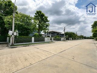 Casa en venta de 4 habitaciones en Khlong Sam Wa, Bangkok
