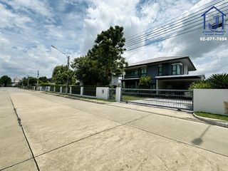 Casa en venta de 4 habitaciones en Khlong Sam Wa, Bangkok