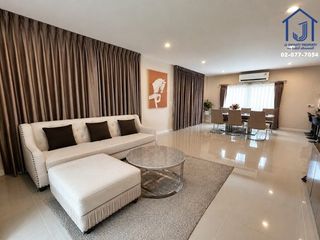 Casa en venta de 4 habitaciones en Khlong Sam Wa, Bangkok